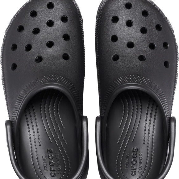 CROCS new Black Platform Clogs Unisex 

w8m6
W9m7
W10/m8 - Picture 3 of 9